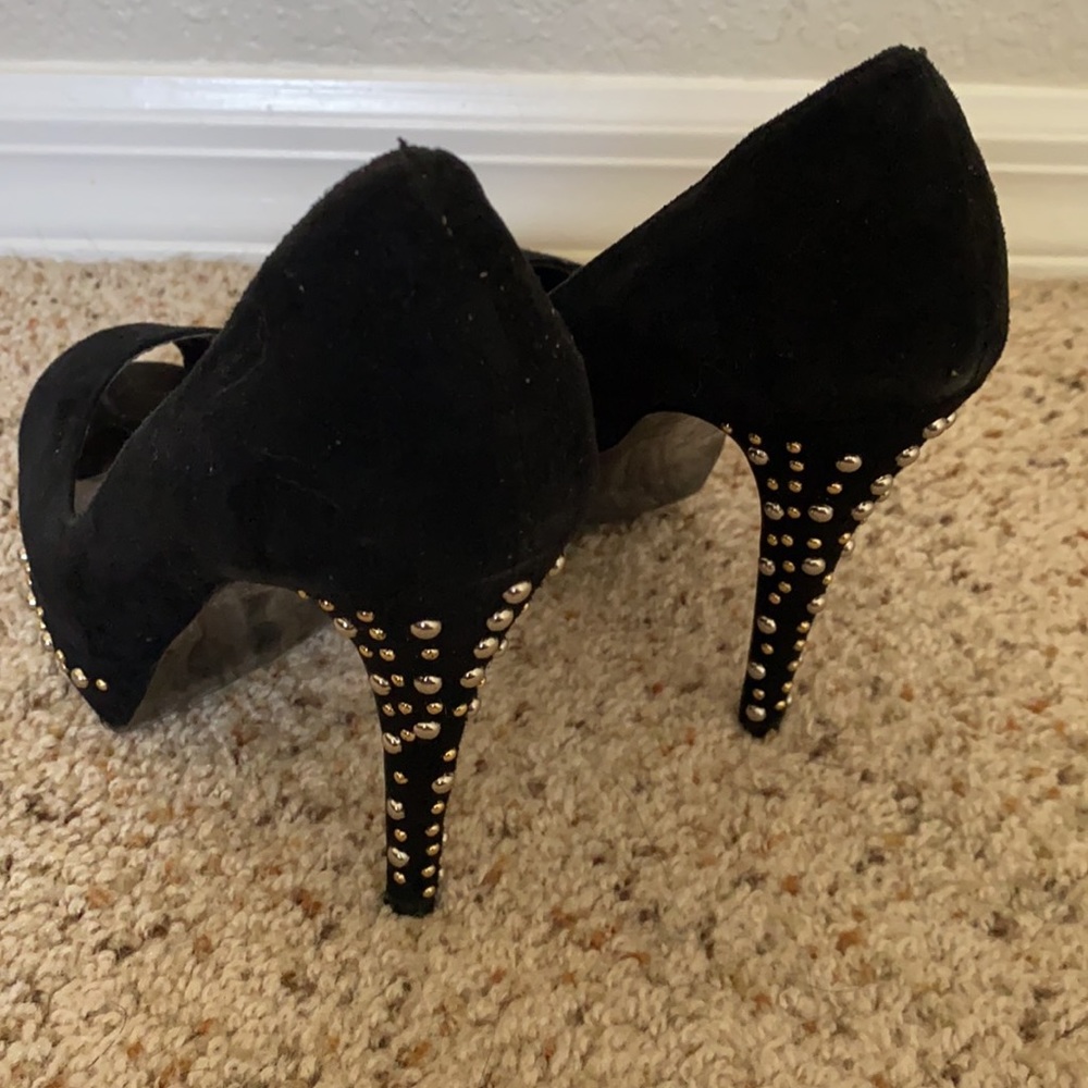 Heels - Picture 2 of 2
